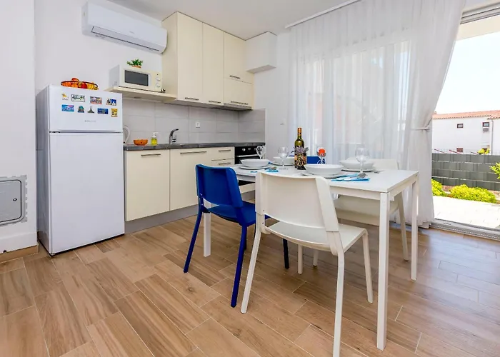 Tonka Apartamento Primošten